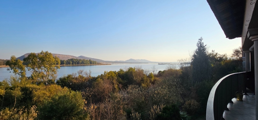 4 Bedroom Property for Sale in Birdwood Estate North West
